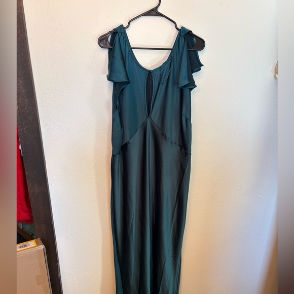 Old Navy “The Occasion” Wedding Guest Maxi Dress Size 2XL - Picture 3 of 4